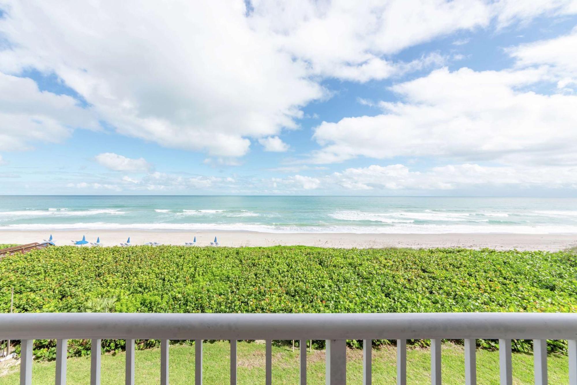 Doubletree Suites By Hilton Melbourne Beach Oceanfront Zewnętrze zdjęcie